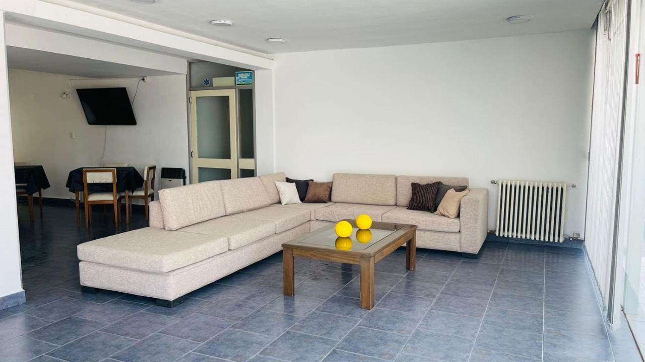 Monte Carlo Hotell Villa Carlos Paz Exteriör bild