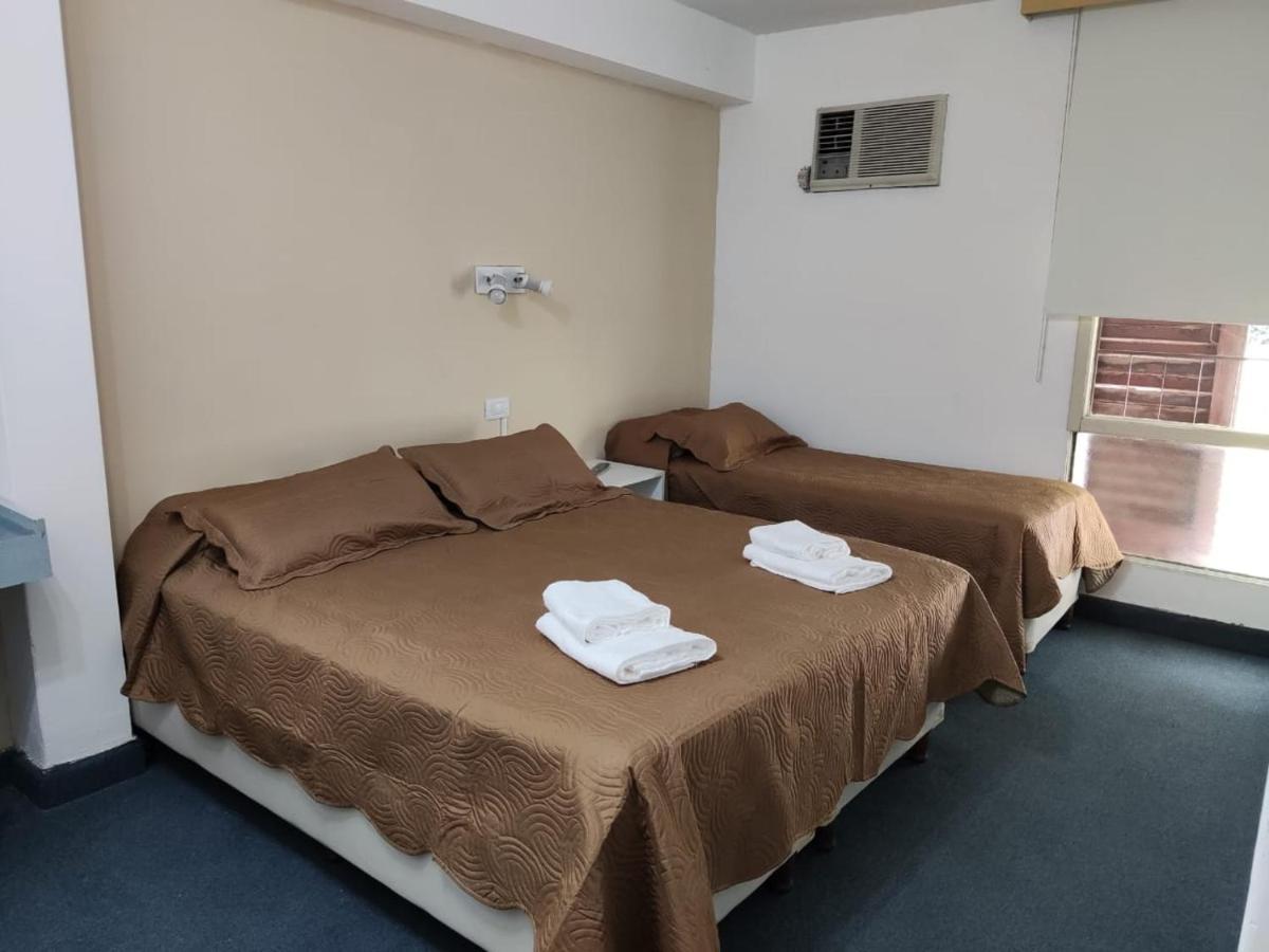 Monte Carlo Hotell Villa Carlos Paz Exteriör bild