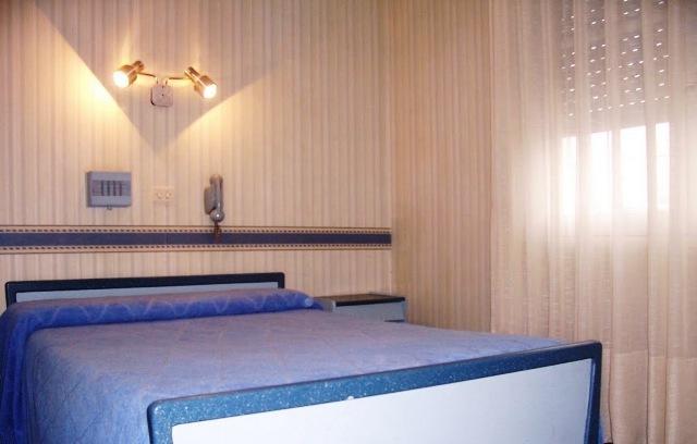 Monte Carlo Hotell Villa Carlos Paz Rum bild