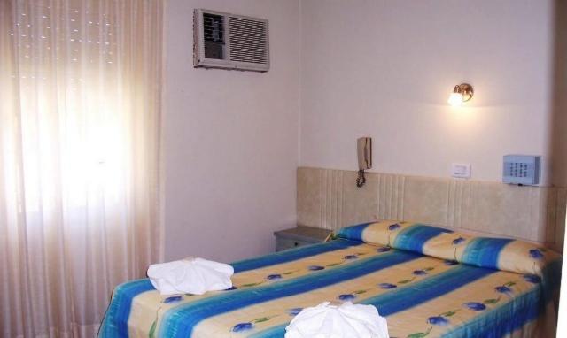 Monte Carlo Hotell Villa Carlos Paz Exteriör bild